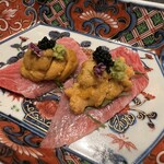 魚屋酒場フィッシャー - 炙りカマトロの雲丹のせ¥1320