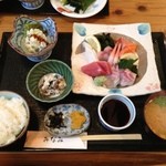 居酒屋みなみ - 刺身定食