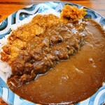 Fukuyoshi - カツが大きなカツカレー