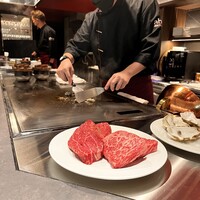 和牛専門 鉄板焼き aboz - これから焼いてもらいます。