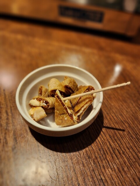 CHOU CHOU wine stand photo 2