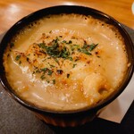 BistroPub UTAKATA - ポルチーニ茸と鶏肉のクリームグラタン(小サイズに変更)