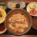 あなごや 穴場 - 煮あなご丼定食 特上