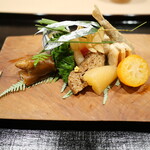 津の守坂 小柴 - 