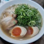 らーめん 福だるま - 味玉・ネギラーメン 800円