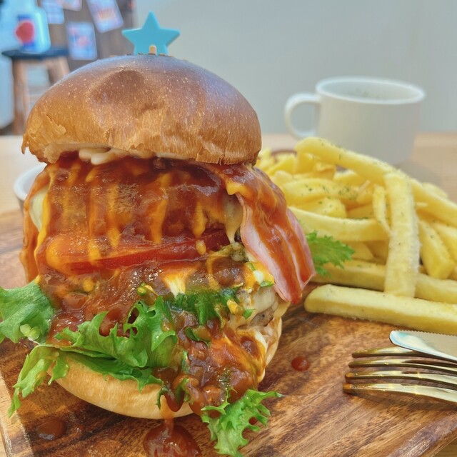 リリーカフェ（Lily Cafe）- 能代の落ち着くカフェでランチとスイーツを楽しむ