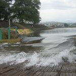 やな場茶屋 - 三隈川に架かる「やな」