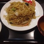 謝謝ラーメン - 焼きそば（正油）定食 ¥750