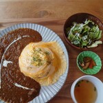 かふぇ&小さな宿 のどか - ツレが頼んだ牛すじ煮込みカレー