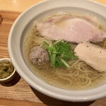 ラーメン 普通 - 貝出汁塩ラーメン