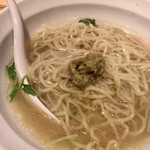 ラーメン 普通 - 替玉とアサリのペーストを投入〜(*⁰▿⁰*)