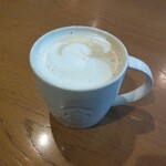 STARBUCKS COFFEE - スタースターバックスラテ (ホットカフェラテ)バックスコーヒー アトレ恵比寿店(2F) （STARBUCKS COFFEE）