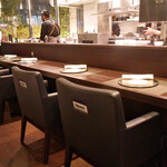 レストラン ラ・フロレゾン・ドゥ・タケウチ - お洒落なカウンター