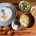 Kokonoma - 1月のココノマ定食『菜の花香る桜海老とシラスのお粥』980円✨