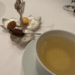 ラ・トゥーエル - 11.ハーブティー、お茶菓子。