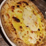 good spoon Handmade Cheese & Pizzeria - クワトロフォルマッジ ラクレットチーズがけ@2,343円