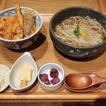 Ishiusu Biki Nihachi Soba Sobashiki - 海老天丼と自家製ニハそば