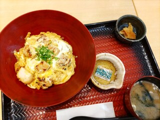 Ootoya - 炭火焼き鶏の親子丼