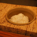 鮨匠 のむら - なんと、ご飯は湯煎しています。人肌に温めるため。