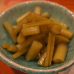 鮨匠 のむら - これが絶品！わさびの茎の醤油漬け。