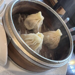 上海点心 豫園 - 小籠包3個680円