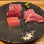 魚と酒と飯 マコトヤ - 天然本マグロ トロ､中トロ､トロ焼霜造り､カマトロ