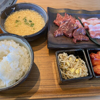 焼肉 ギュウトピア - 