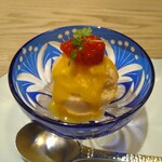 Kadoya - 甘味　みかんのシャーベット苺乗せ　このシャーベットも美味しかった