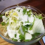 キッチン ブルー グローブ - サラダのアップ