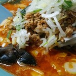 新シン - 担担麺、見た目はふつうだが。。