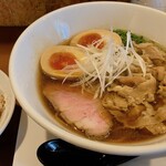 嵐風 - 牛醬油味玉らぁ麺、ミニチャーシュー丼