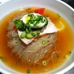 一龍 - とんでもなくウマいオーダーしてから製麺してくれる冷麺