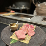 西麻布 焼肉 X - 