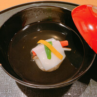 たん熊北店 リーガロイヤルホテル京都店 - 煮物椀　海老しんじょう　もち　人参　牛蒡