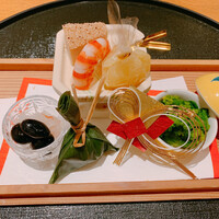 たん熊北店 リーガロイヤルホテル京都店 - 前菜　菜の花おひたし、栗きんとん、黒豆、紅白なます