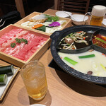 Mongoru Yakuzen Shabu Shabu Shaoweiyan - 