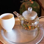 さじこよみ - 季節のハーブティ