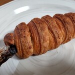 キキダウンステアーズベーカリー - ししゃもぱん