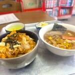 要さん - 料理写真:ミニカツ丼＋半ラーメン800円