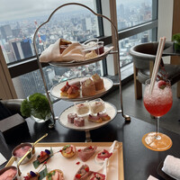 ザ タヴァン グリル＆ラウンジ - 