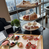 ザ タヴァン グリル＆ラウンジ - 