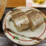 銀座おかもと - カマスの棒寿司。