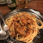 鴨とおばんざい うどの - 鴨のミートソースパスタ