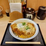 かつや - カツ丼(梅)572円