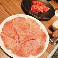 焼肉うしごろ 新宿三丁目店 - 