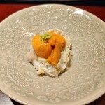 銀座すがの - ウニの下はレンコンともち米