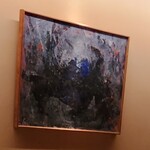 銀座すがの - カウンターから見えるカニの絵？