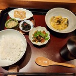 銀座すがの - 本気の蟹玉、ヒラメのゴマ漬け、アオサの佃煮、ちりめん山椒、手作り福神漬け…白米はおかわり自由！　美味しくて食べたいけどお腹いっぱいで入らないのが悔しい(笑)