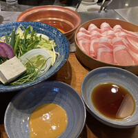 しゃぶしゃぶ 山笑ふ 表参道店 - 