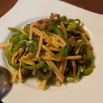 四川菜苑 - チンジャオロース牛肉